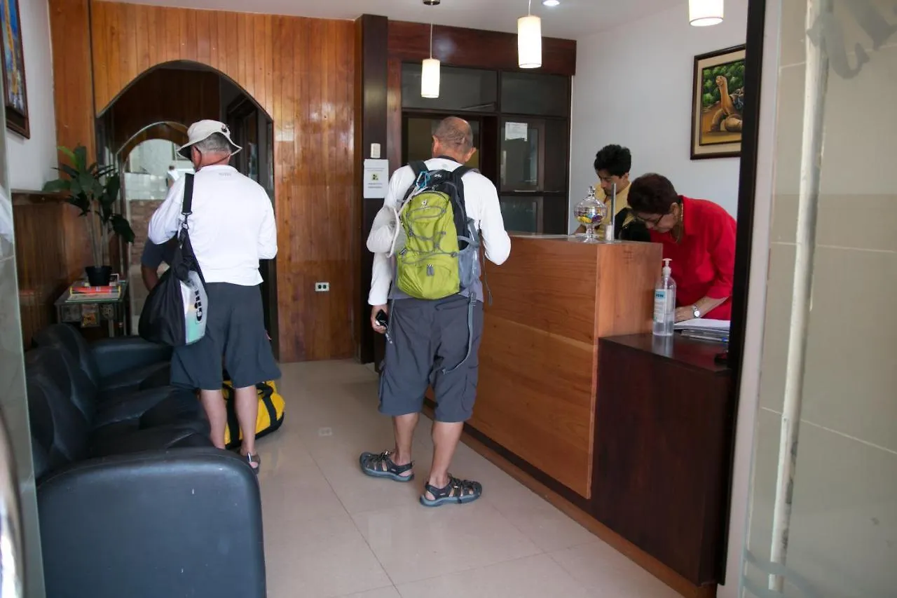 Hostel Hostal Sir Francis Drake Puerto Ayora  Ecuador