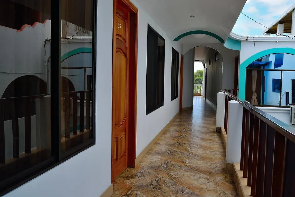 ***  Hostal Sir Francis Drake Hostel Puerto Ayora  Ecuador