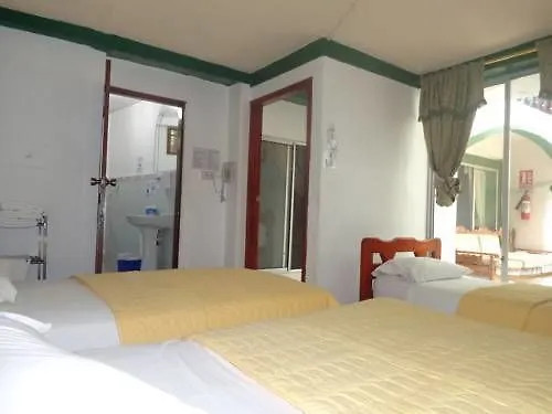 Hostal Sir Francis Drake Puerto Ayora  Ecuador